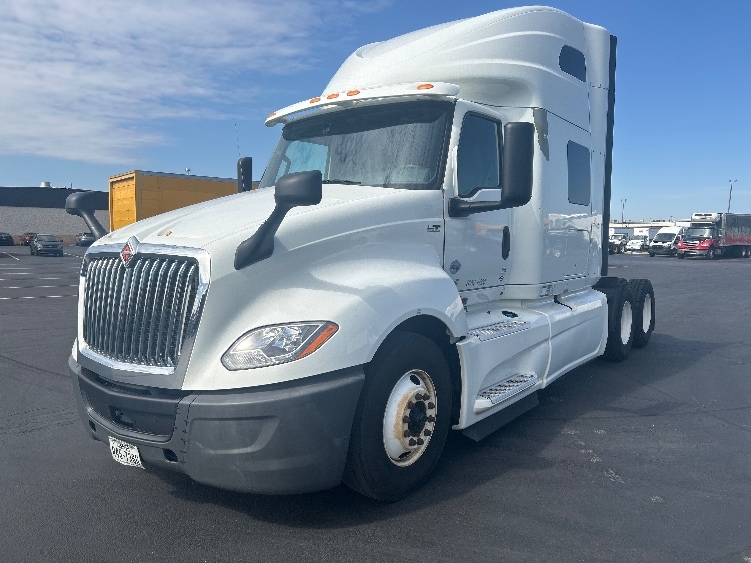 2020 International LT in Columbus, OH — photo 3