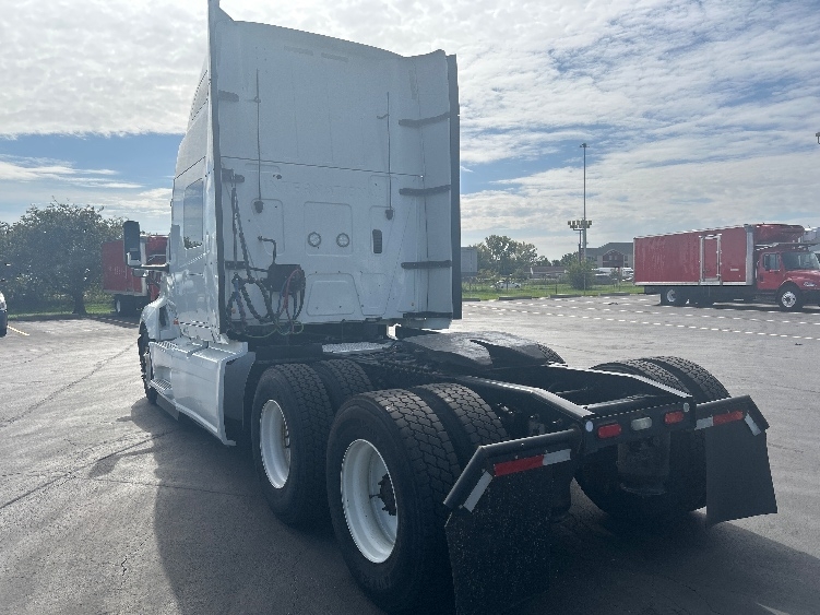 2020 International LT in Columbus, OH — photo 5