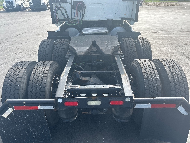 2020 International LT in Columbus, OH — photo 6