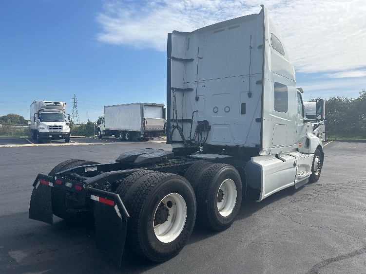 2020 International LT in Columbus, OH — photo 7