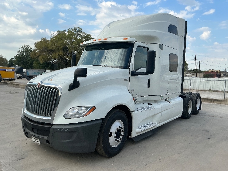 2020 International LT in Dallas, TX — photo 3