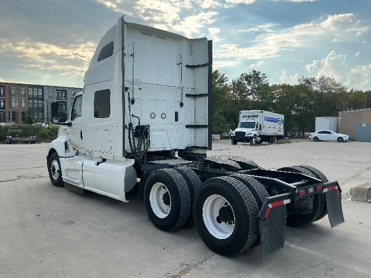 2020 International LT in Dallas, TX — photo 5