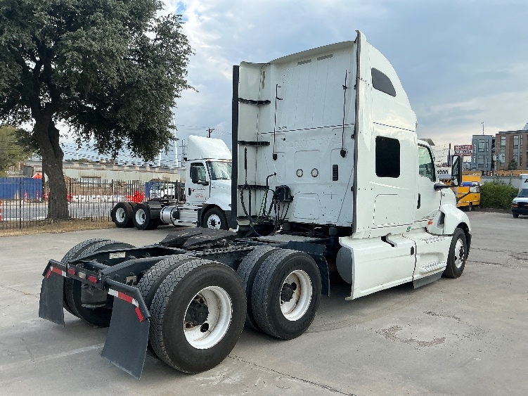 2020 International LT in Dallas, TX — photo 7