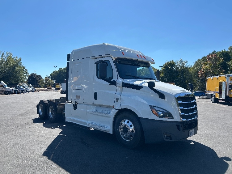 2020 Freightliner Cascadia in Duluth, GA
