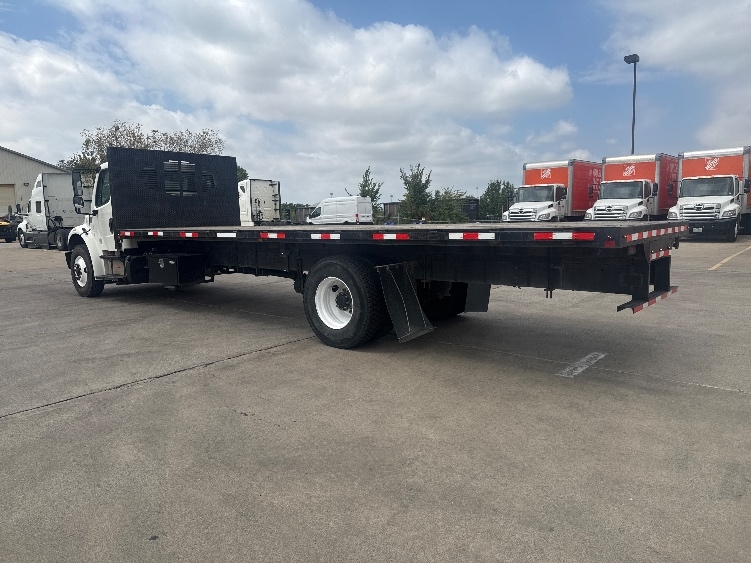 2020 Freightliner eM2 in Dallas, TX — photo 6