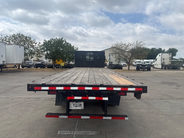2020 Freightliner eM2 in Dallas, TX — photo 8