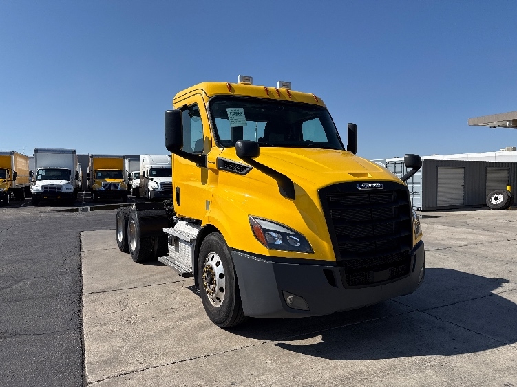 2020 Freightliner Cascadia in Phoenix, AZ