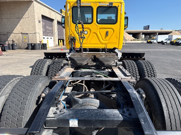 2020 Freightliner Cascadia in Phoenix, AZ — photo 6