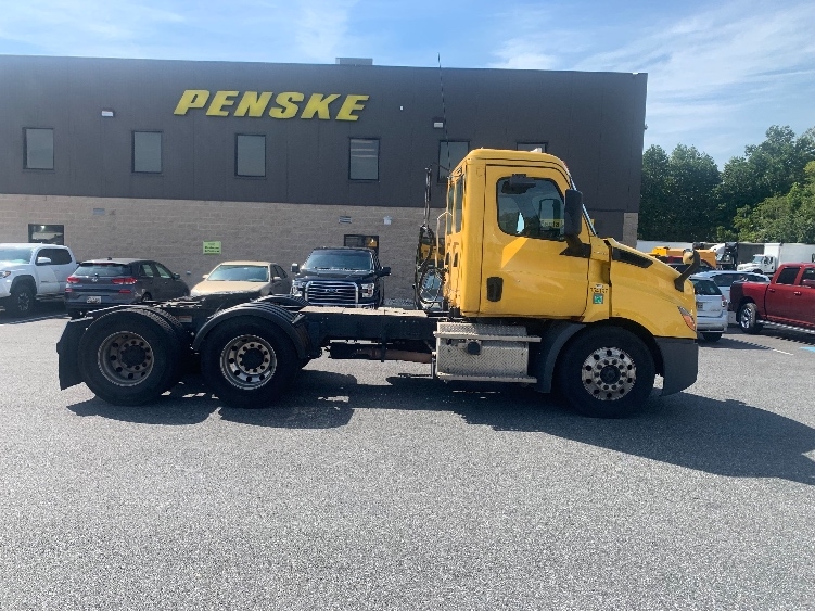 2020 Freightliner Cascadia in Belcamp, MD — photo 8