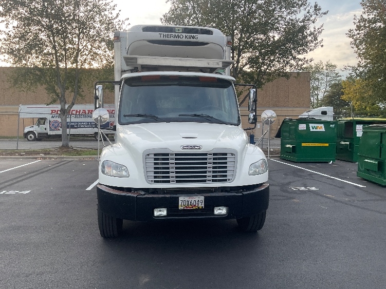 2020 Freightliner eM2 in Capitol Heights, MD — photo 2