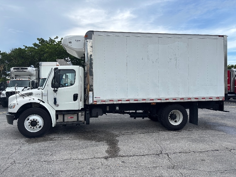2020 Freightliner eM2 in Medley, FL — photo 4
