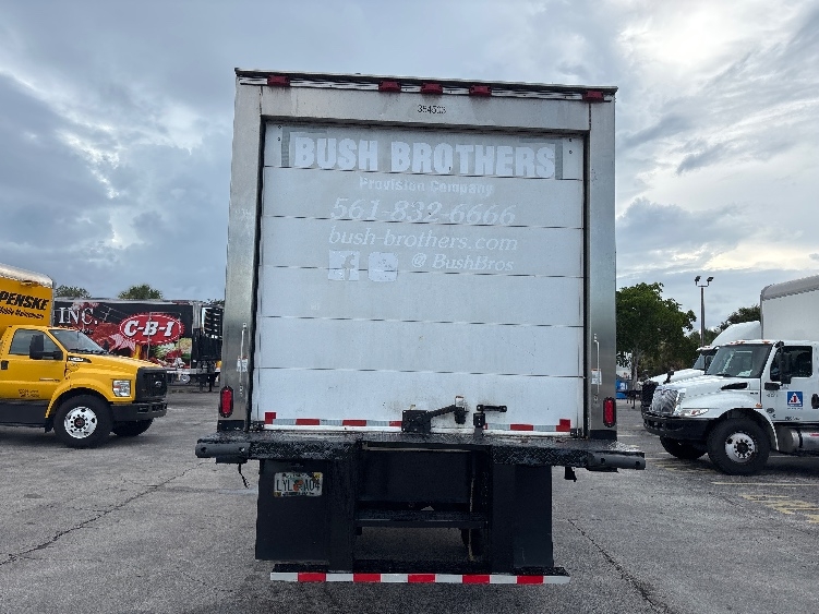 2020 Freightliner eM2 in Medley, FL — photo 6