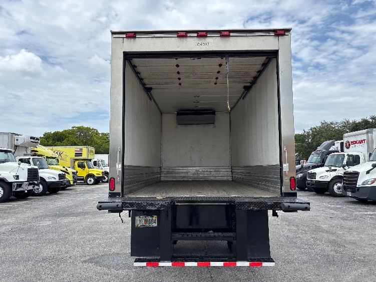 2020 Freightliner eM2 in Medley, FL — photo 7