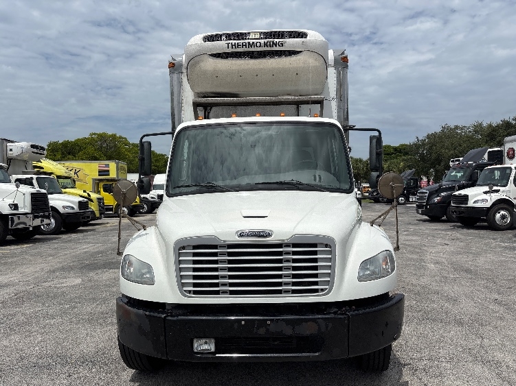 2020 Freightliner eM2 in Medley, FL — photo 2