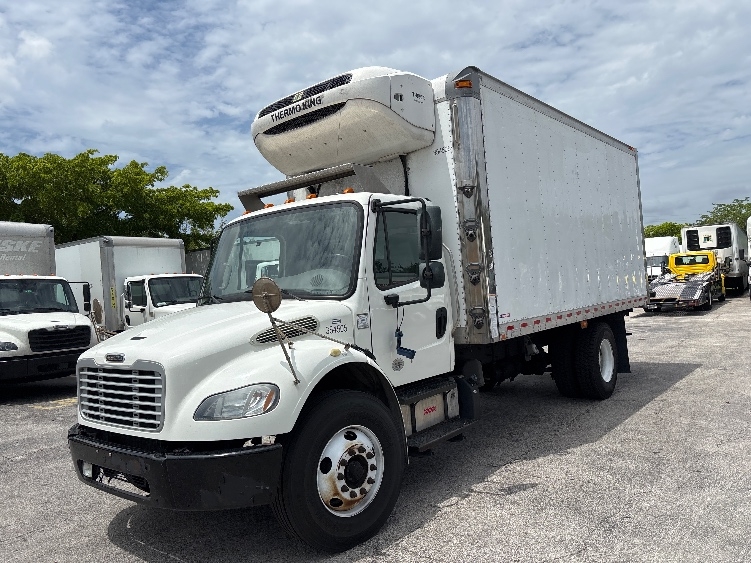 2020 Freightliner eM2 in Medley, FL — photo 3