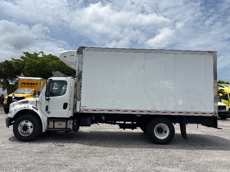 2020 Freightliner eM2 in Medley, FL — photo 4