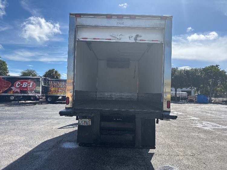 2020 Freightliner eM2 in Medley, FL — photo 8