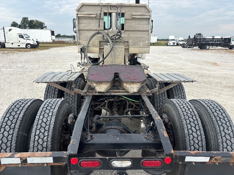 2020 Freightliner Cascadia in Moberly, MO — photo 6