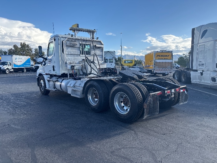 2020 Freightliner Cascadia in Salt Lake City, UT — photo 5