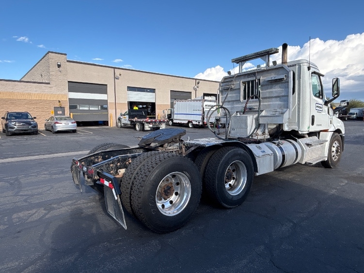 2020 Freightliner Cascadia in Salt Lake City, UT — photo 7