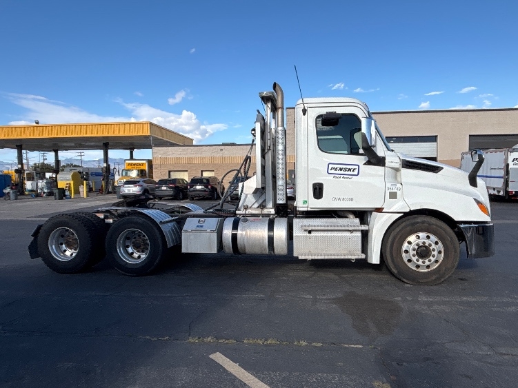 2020 Freightliner Cascadia in Salt Lake City, UT — photo 8