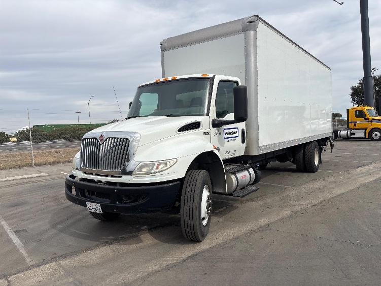 2020 International MV in Fresno, CA — photo 3