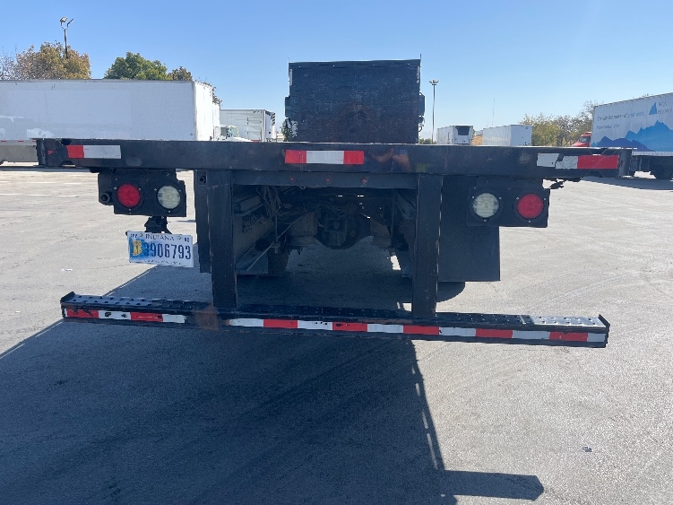 2020 Freightliner eM2 in Fresno, CA — photo 7