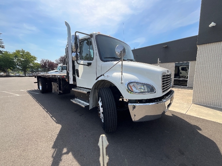 2020 Freightliner eM2 in Portland, OR
