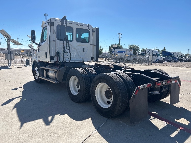 2020 Freightliner Cascadia in Amarillo, TX — photo 5