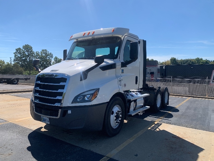 2020 Freightliner Cascadia in Concord, NC — photo 3
