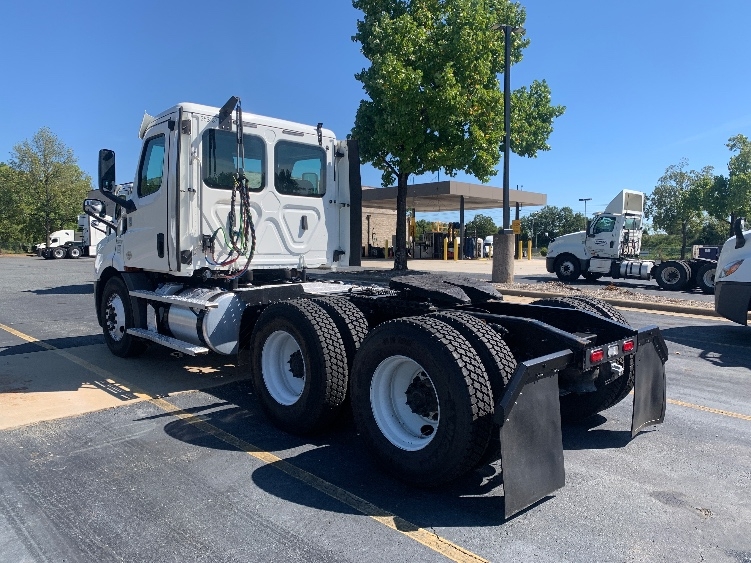 2020 Freightliner Cascadia in Concord, NC — photo 5