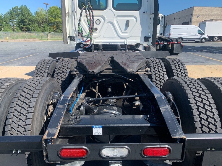 2020 Freightliner Cascadia in Concord, NC — photo 6