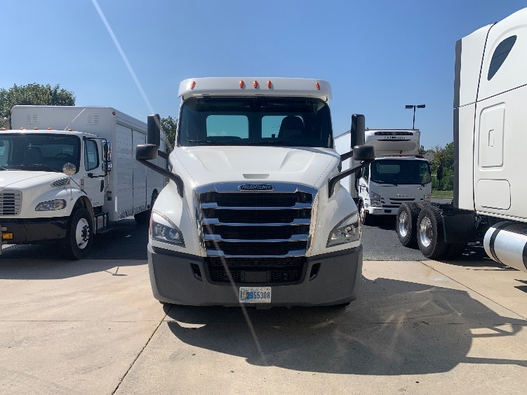 2020 Freightliner Cascadia in Concord, NC — photo 2