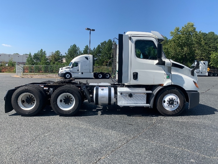 2020 Freightliner Cascadia in Concord, NC — photo 8