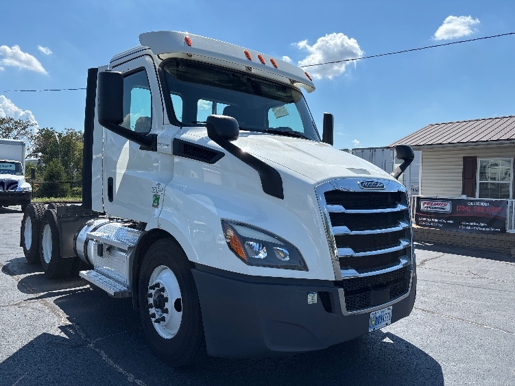 2020 Freightliner Cascadia in Concord, NC