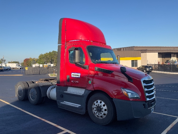 2020 Freightliner Cascadia in Akron, OH