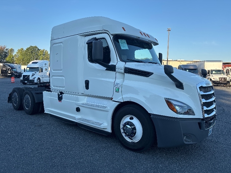 2020 Freightliner Cascadia in Concord, NC