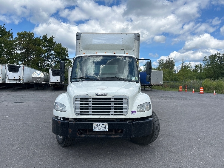 2020 Freightliner eM2 in Fredonia, NY — photo 2