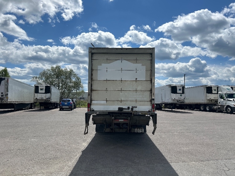 2020 Freightliner eM2 in Fredonia, NY — photo 7