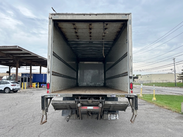 2020 Freightliner eM2 in Fredonia, NY — photo 8