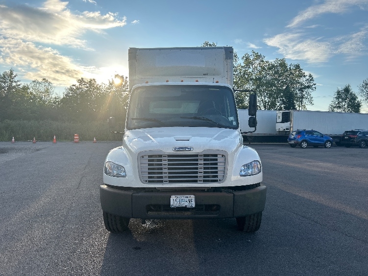2020 Freightliner eM2 in Rochester, NY — photo 2