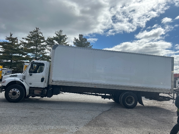 2020 Freightliner eM2 in Essex Junction, VT — photo 4