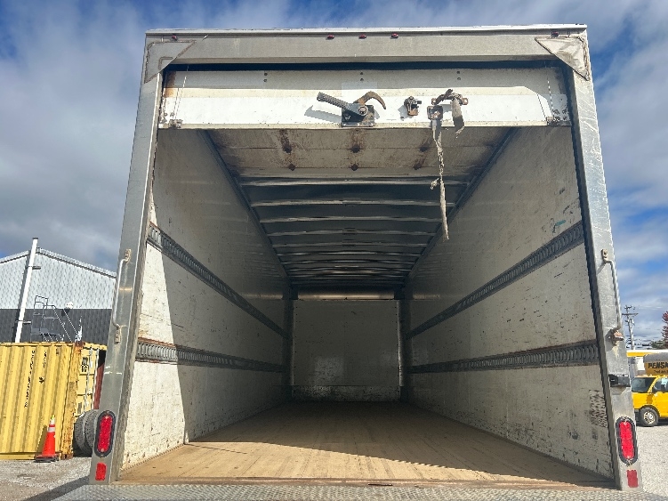 2020 Freightliner eM2 in Essex Junction, VT — photo 8
