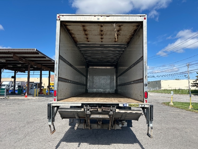 2020 Freightliner eM2 in Fredonia, NY — photo 8