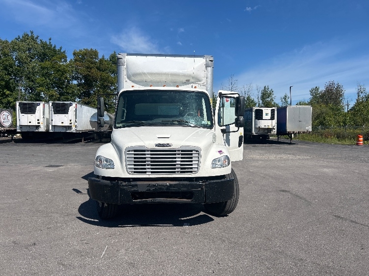 2020 Freightliner eM2 in Rochester, NY — photo 2