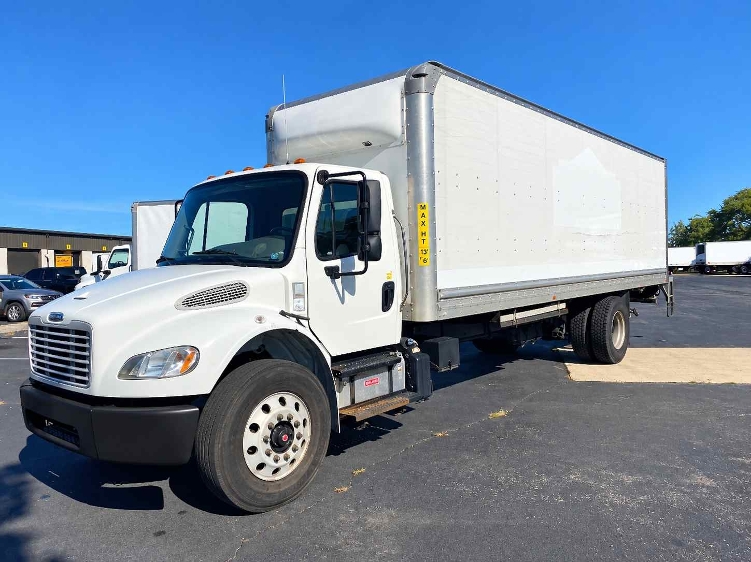 2020 Freightliner eM2 in Dayton, NJ — photo 3