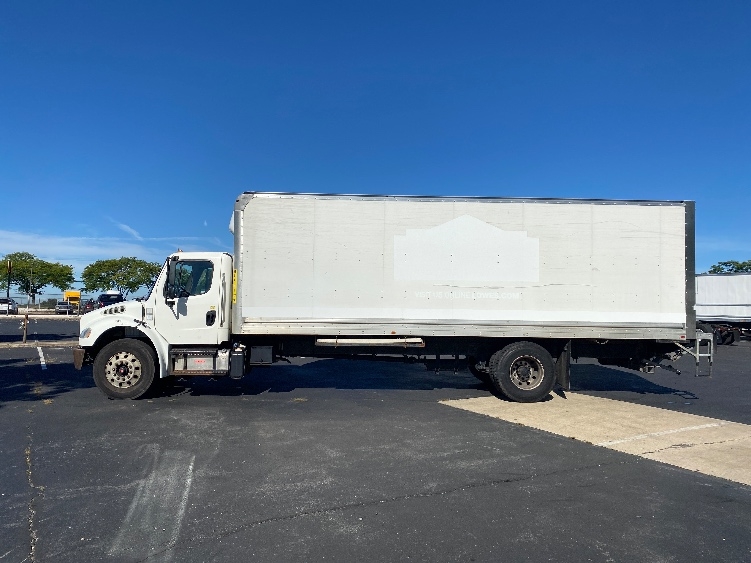 2020 Freightliner eM2 in Dayton, NJ — photo 4