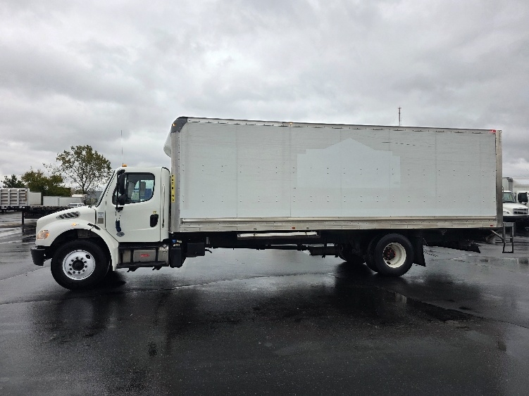 2020 Freightliner eM2 in Indianapolis, IN — photo 4