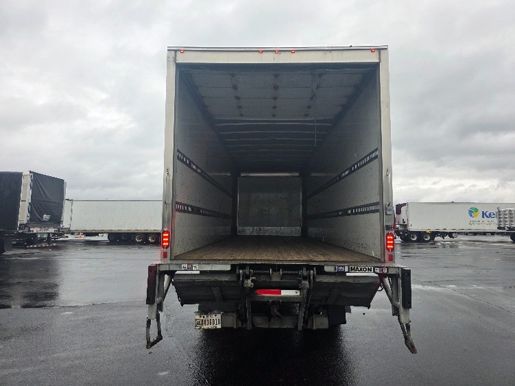 2020 Freightliner eM2 in Indianapolis, IN — photo 8