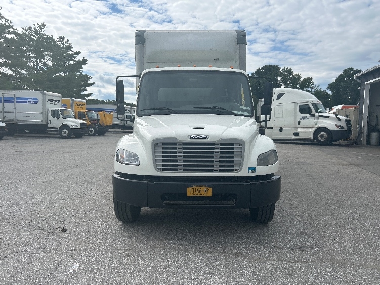 2020 Freightliner eM2 in Springfield, MA — photo 2